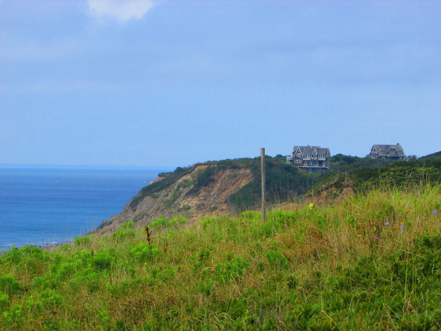 Homes overlooking the ocean on Block Island